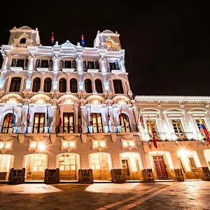 Plaza Grande Отель