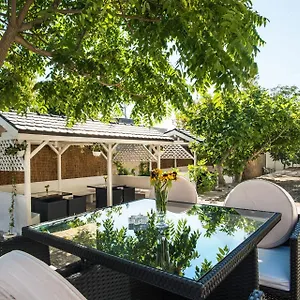 ** Hotel Effect Saint Mina Bulgaria